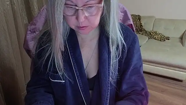 Wane Witch online show from October 5, 2025, 7:01 pm