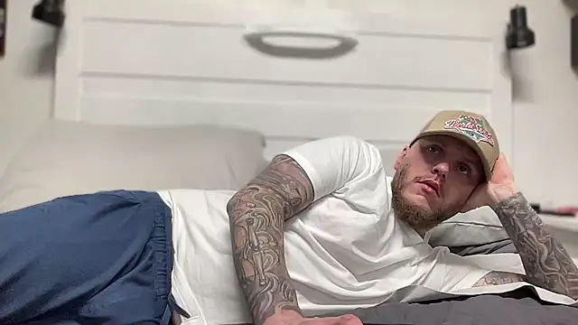 Thegreatwhitepipe online show from December 16, 2025, 8:52 am