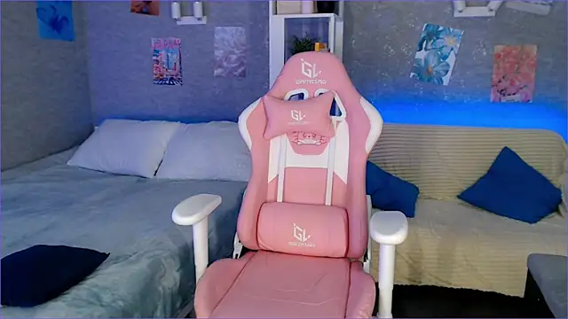 Bella Garcia online show from March 14, 2025, 6:32 am