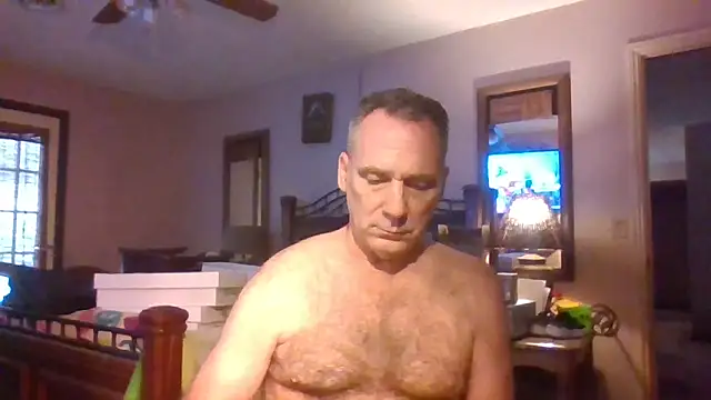 Snapshot of HunkofRock chatting on October 28, 2025, 3:58 pm HunkofRock online show from October 28, 2025, 3:58 pm