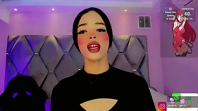 Nina Keyli online show from October 10, 2025, 7:02 pm