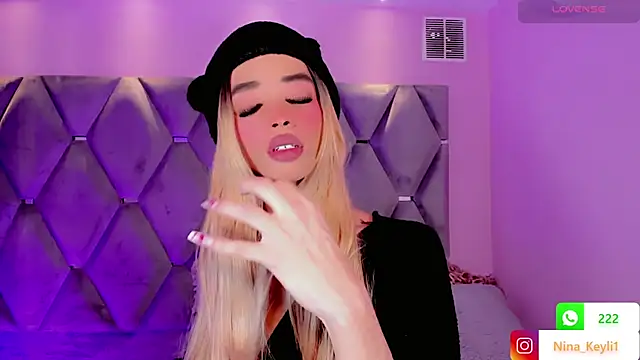 Nina Keyli online show from November 10, 2025, 7:24 pm