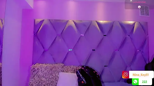 Nina Keyli online show from November 23, 2025, 7:46 pm