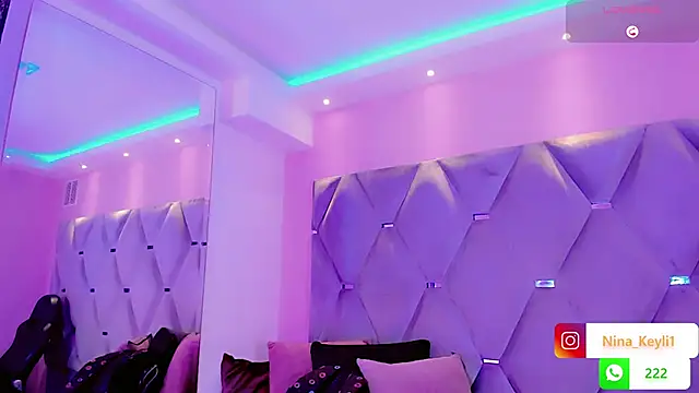 Nina Keyli online show from December 13, 2025, 7:53 pm