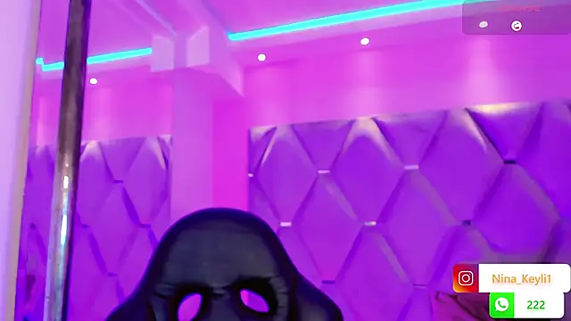 Nina Keyli online show from December 21, 2025, 7:43 pm