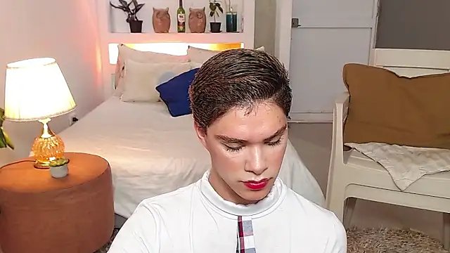 Snapshot of juanes_puthee chatting on November 12, 2025, 12:27 pm juanes puthee online show from November 12, 2025, 12:27 pm