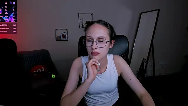 Snapshot of mona_cloud chatting on September 10, 2025, 10:43 pm mona cloud online show from September 10, 2025, 10:43 pm