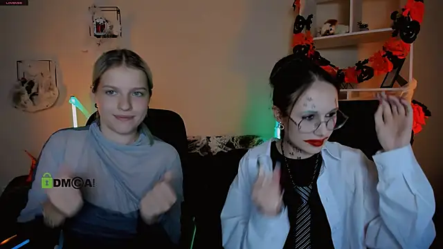 Snapshot of mona_cloud chatting on October 20, 2025, 7:14 pm mona cloud online show from October 20, 2025, 7:14 pm