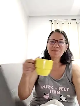 Snapshot of victoria_wayne chatting on May 8, 2026, 9:25 am victoria wayne online show from May 8, 2026, 9:25 am