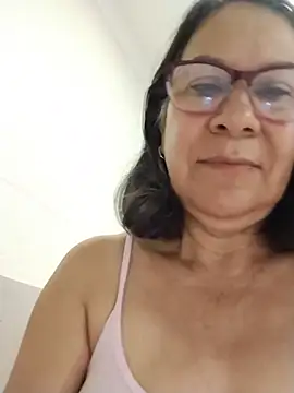 Snapshot of victoria_wayne chatting on July 5, 2026, 9:05 am victoria wayne online show from July 5, 2026, 9:05 am