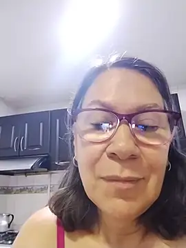 Snapshot of victoria_wayne chatting on July 6, 2026, 9:17 am victoria wayne online show from July 6, 2026, 9:17 am