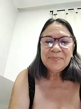 Snapshot of victoria_wayne chatting on July 13, 2026, 8:50 am victoria wayne online show from July 13, 2026, 8:50 am