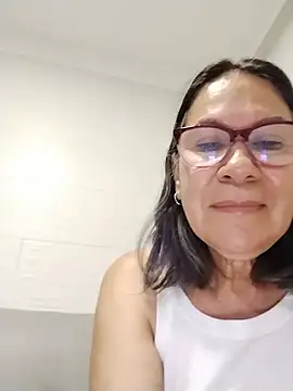Snapshot of victoria_wayne chatting on July 17, 2026, 8:54 am victoria wayne online show from July 17, 2026, 8:54 am