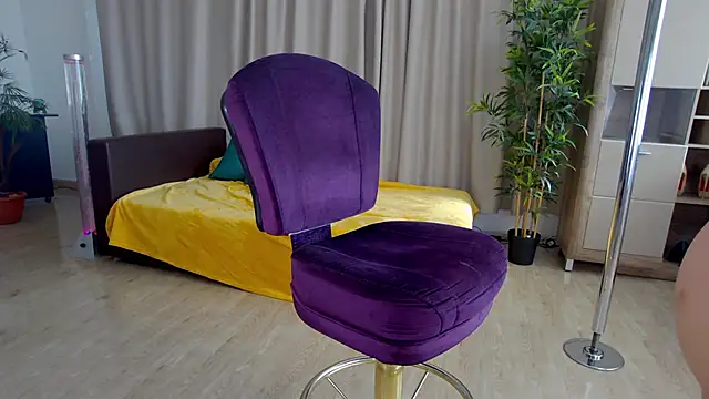 Perfect Moans online show from March 6, 2025, 8:30 am