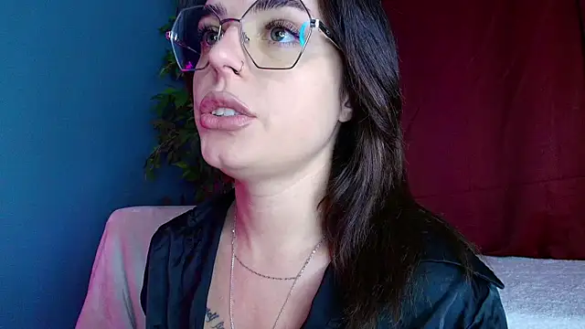 Snapshot of Perfect_Moans chatting on June 17, 2026, 4:15 am Perfect Moans online show from June 17, 2026, 4:15 am