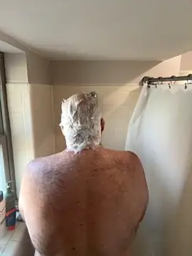 Snapshot of superbearboss chatting on November 28, 2025, 7:05 pm superbearboss online show from November 28, 2025, 7:05 pm