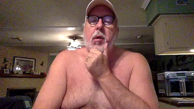 Snapshot of superbearboss chatting on November 30, 2025, 5:50 pm superbearboss online show from November 30, 2025, 5:50 pm