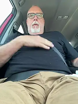 Snapshot of superbearboss chatting on July 21, 2026, 5:15 pm superbearboss online show from July 21, 2026, 5:15 pm