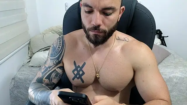 Snapshot of Isaac_Carter chatting on May 28, 2026, 11:07 am Isaac Carter online show from May 28, 2026, 11:07 am