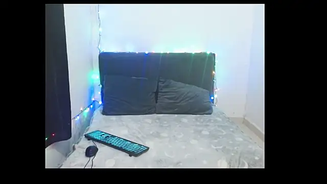 Snapshot of isabel-nashyeli chatting on March 7, 2025, 8:56 am isabel-nashyeli online show from March 7, 2025, 8:56 am