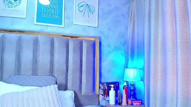 Snapshot of AvaX_777 chatting on June 26, 2026, 5:39 pm AvaX 777 online show from June 26, 2026, 5:39 pm