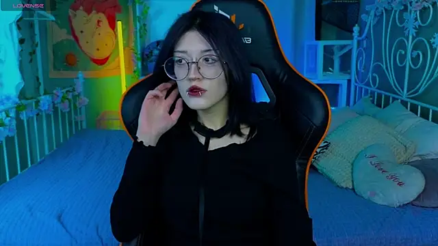 Setsunai  online show from March 9, 2025, 7:37 pm