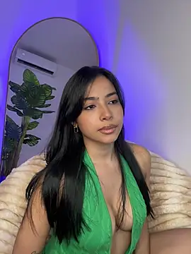 Snapshot of _Emily_Thompson_ chatting on December 14, 2025, 2:06 am Emily Thompson online show from December 14, 2025, 2:06 am