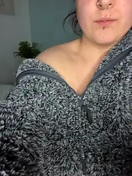 Snapshot of Saucy-Serenity chatting on March 13, 2025, 6:56 pm Saucy-Serenity online show from March 13, 2025, 6:56 pm