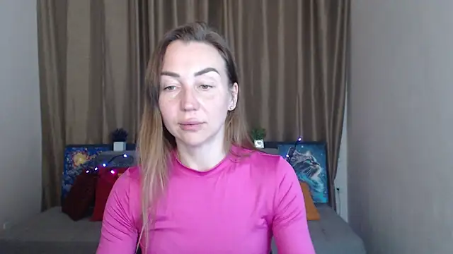 Snapshot of Kiss_julli88I chatting on March 11, 2025, 5:49 am Kiss julli88I online show from March 11, 2025, 5:49 am