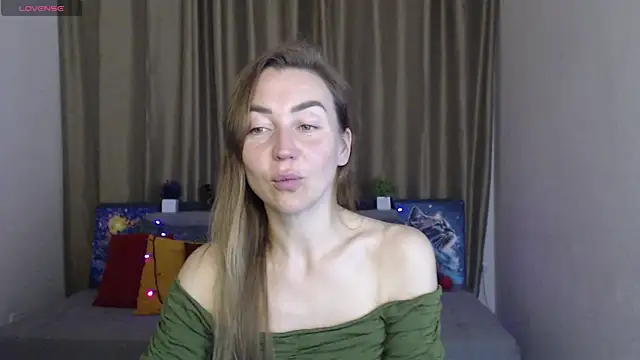 Snapshot of Kiss_julli88I chatting on March 16, 2025, 6:34 pm Kiss julli88I online show from March 16, 2025, 6:34 pm