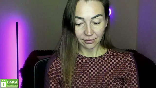 Snapshot of Kiss_julli88I chatting on March 23, 2025, 12:36 am Kiss julli88I online show from March 23, 2025, 12:36 am