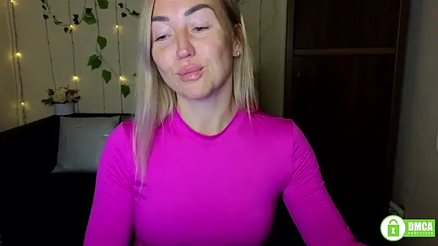 Snapshot of Kiss_julli88I chatting on September 26, 2025, 5:28 pm Kiss julli88I online show from September 26, 2025, 5:28 pm