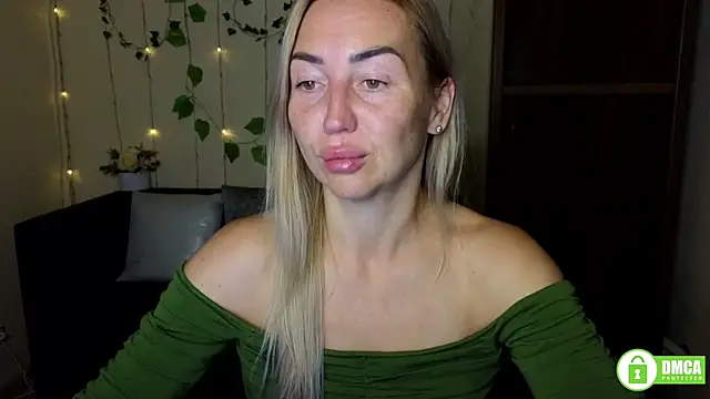 Snapshot of Kiss_julli88I chatting on September 27, 2025, 5:29 pm Kiss julli88I online show from September 27, 2025, 5:29 pm