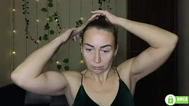 Snapshot of Kiss_julli88I chatting on October 27, 2025, 6:23 pm Kiss julli88I online show from October 27, 2025, 6:23 pm