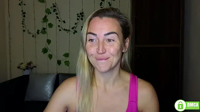 Snapshot of Kiss_julli88I chatting on November 2, 2025, 6:21 pm Kiss julli88I online show from November 2, 2025, 6:21 pm