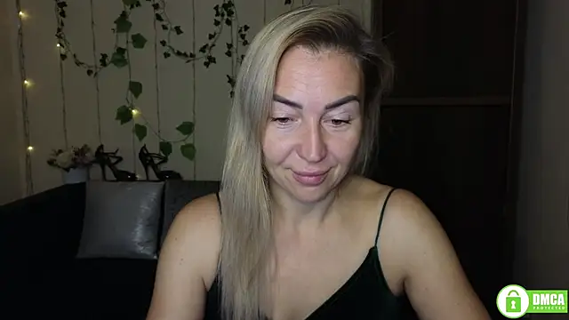 Snapshot of Kiss_julli88I chatting on November 4, 2025, 6:29 pm Kiss julli88I online show from November 4, 2025, 6:29 pm