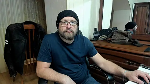 Snapshot of Grandor_M chatting on March 12, 2025, 3:07 pm Grandor M online show from March 12, 2025, 3:07 pm