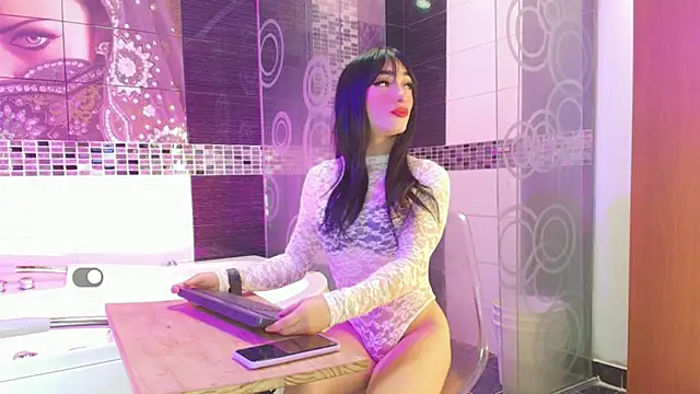 Small Hot19 online show from June 13, 2026, 12:36 pm
