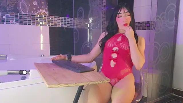 Small Hot19 online show from June 15, 2026, 2:58 am