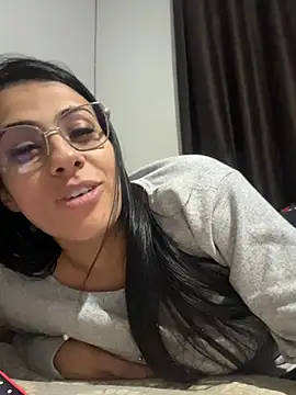 Snapshot of jheicylli chatting on June 14, 2026, 2:24 am jheicylli online show from June 14, 2026, 2:24 am