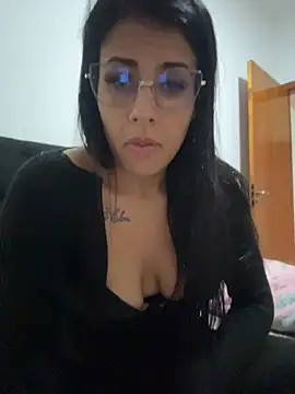Snapshot of jheicylli chatting on June 24, 2026, 1:21 pm jheicylli online show from June 24, 2026, 1:21 pm