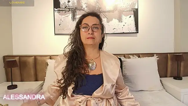 AlessandraLeroy online show from April 28, 2026, 12:32 pm