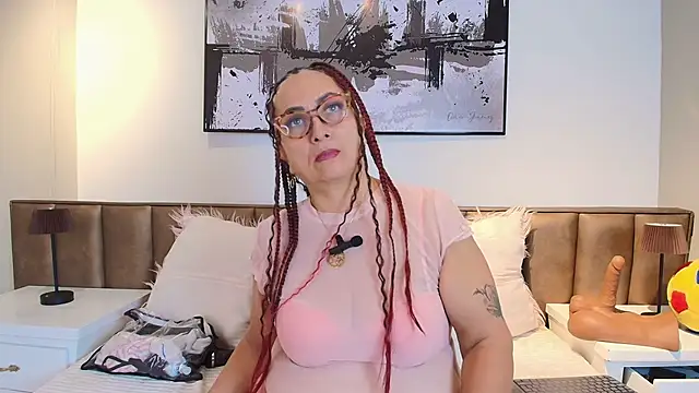 AlessandraLeroy online show from June 15, 2026, 12:29 pm