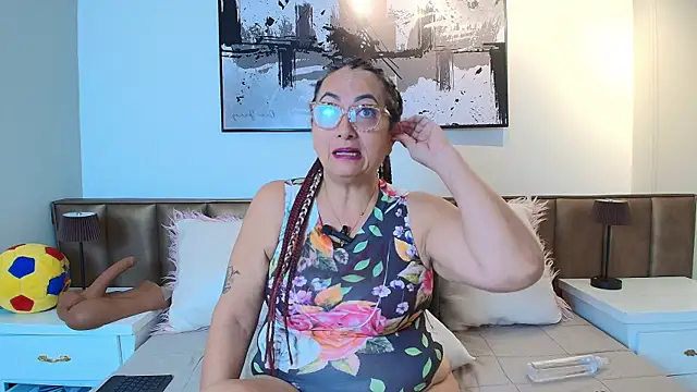 AlessandraLeroy online show from June 30, 2026, 12:17 pm