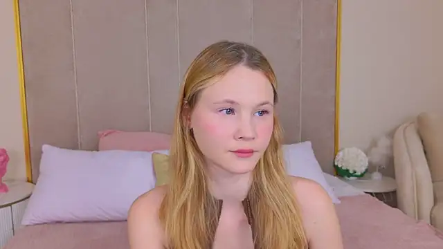 AmeliRoyse online show from June 26, 2026, 5:17 pm