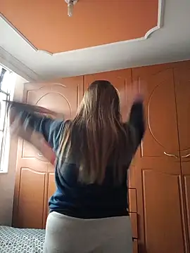 Luna-nevada online show from September 11, 2025, 3:01 pm