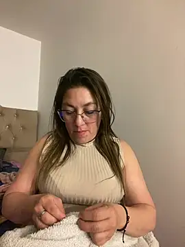 Luna-nevada online show from July 20, 2026, 1:42 am