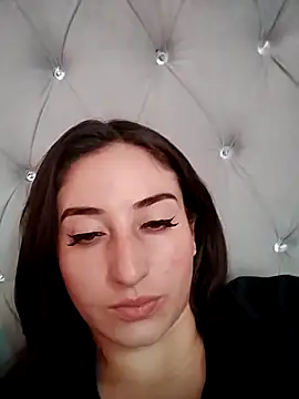 KARINA FLOWER  online show from October 7, 2025, 7:22 pm