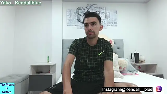 Snapshot of kendallblue_ chatting on September 28, 2025, 11:32 pm kendallblue online show from September 28, 2025, 11:32 pm