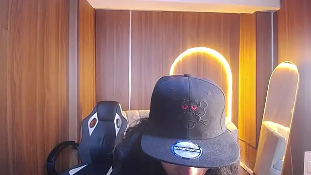 Snapshot of _wendy_b chatting on October 26, 2025, 8:26 pm wendy b online show from October 26, 2025, 8:26 pm